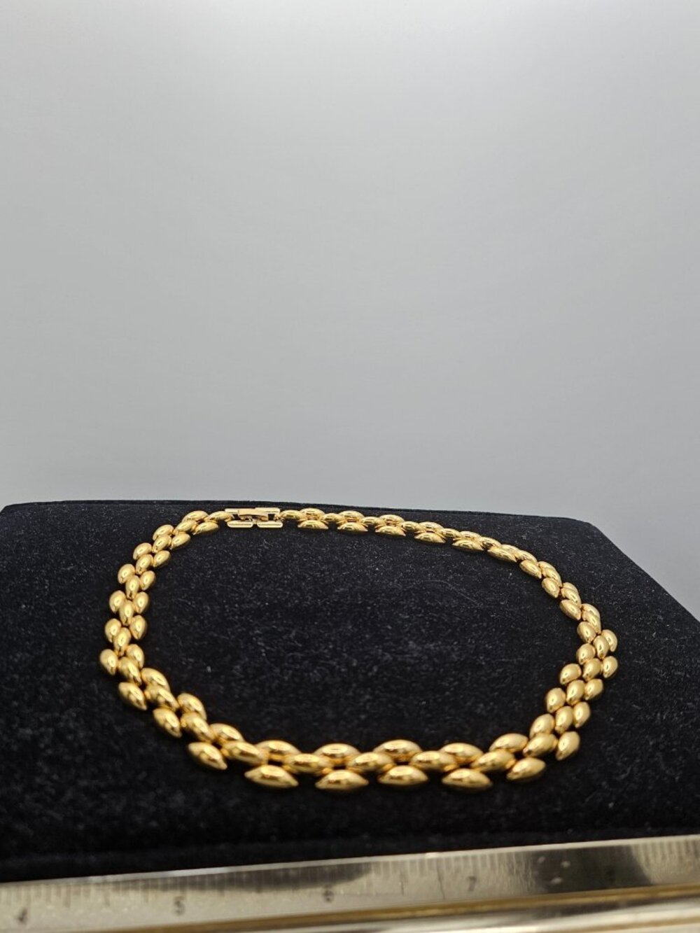 Vintage Gold Tone Woven Mesh Gaspipe Choker Necklace Wide Collar Statement